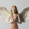 天使置物、エンジェル人形、天使雑貨グッズ、女神天使、大きな翼を広げ両手を合わせてお祈りしているピンクドレスを着ている天使人形、エンジェルオブジェオーナメントフィギア